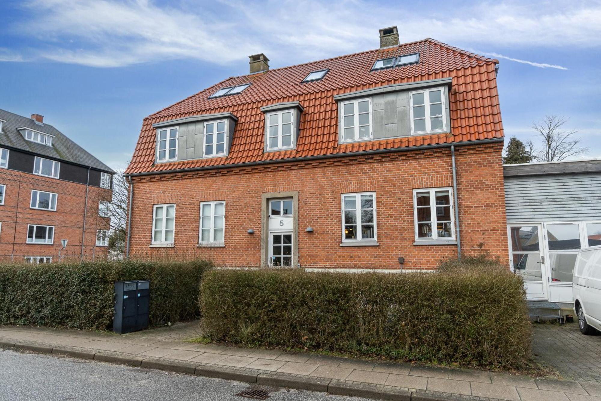 2br Naer Centrum & Togstation